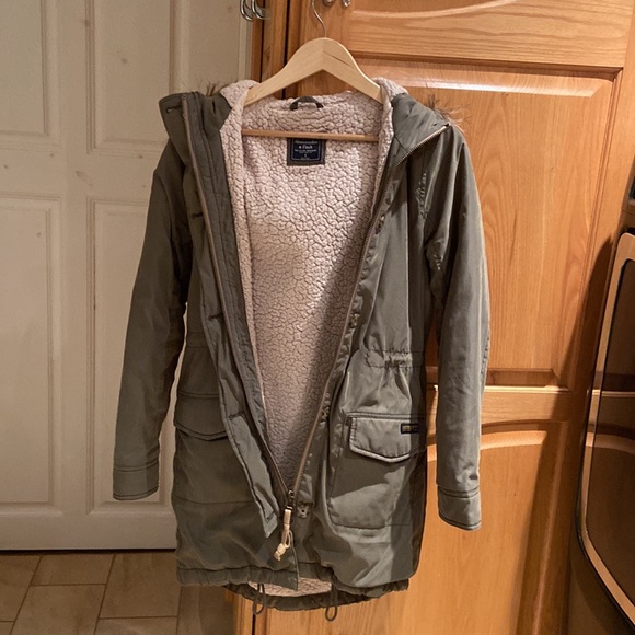 Winter Jacket - Picture 3 of 5